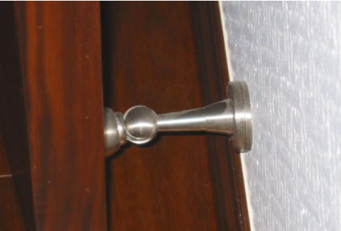 【電磁門吸器】木門門吸怎么安裝？安裝在什么位置好？